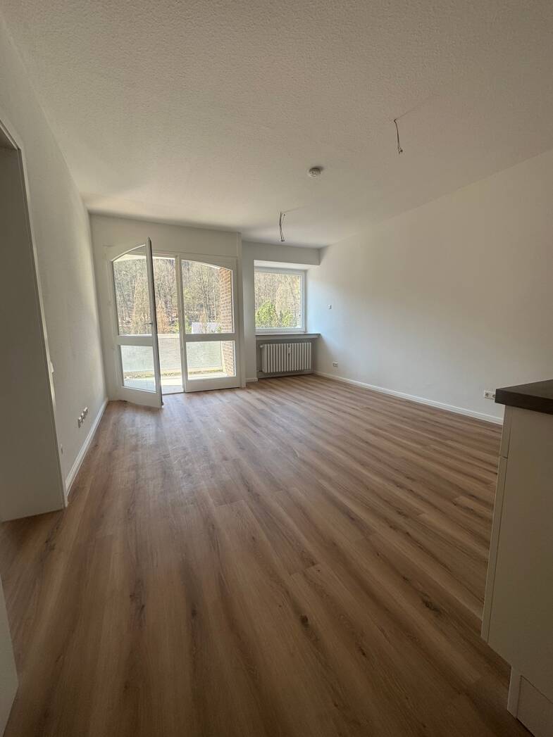 Wohnung zur Miete 833 € 2 Zimmer 68 m² Dachgeschoss, 1. Geschoss frei ab sofort Im Friedensthal 46 Löwensen Bad Pyrmont 31812