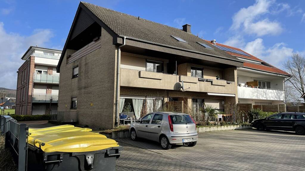 WG-Zimmer zur Miete 490 € 2 Zimmer 61,2 m² 1. Geschoss frei ab sofort Iburger Straße 23 Lienen 49536