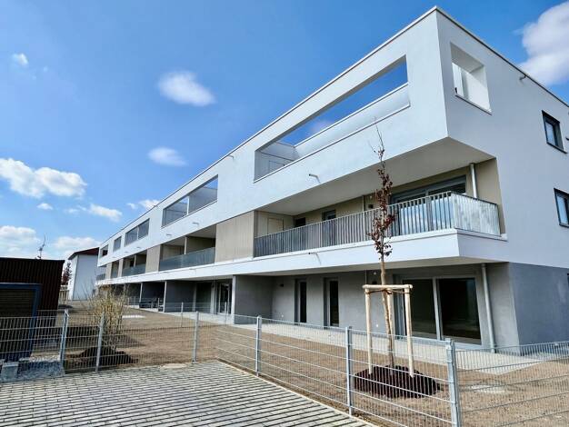 Wohnung zur Miete - Erstbezug 905 € 2 Zimmer 65 m² 2. Geschoss frei ab 01.05.2026 Josef-Kuhn-Str. 2 Denzingen Günzburg 89312