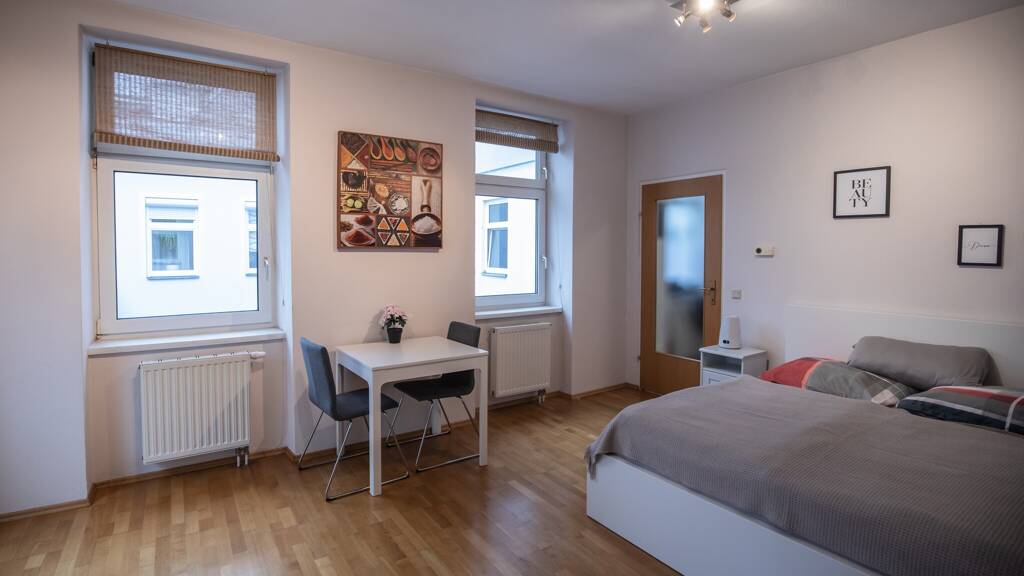 Studio zur Miete Wohnen auf Zeit 1.400 € 1 Zimmer 40 m² frei ab 21.02.2026 Wien 1100