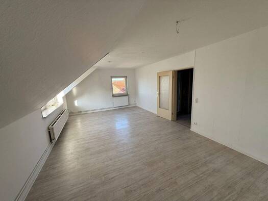 Wohnung zur Miete 695 € 4 Zimmer 81 m² 3. Geschoss frei ab sofort Gaarden-Ost Kiel 24143