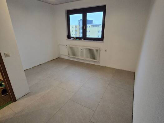 Wohnung zur Miete 950 € 3 Zimmer 94 m² Geschoss 8/9 frei ab 01.04.2026 Bad Buchau 88422