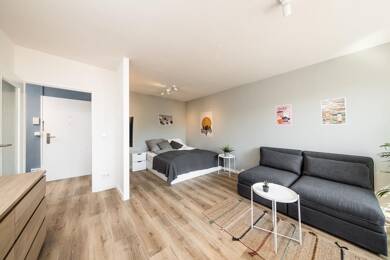 Wohnung zur Miete 990 € 1 Zimmer 40 m² 5. Geschoss Reichenberger Straße 176 Kreuzberg Berlin 10999