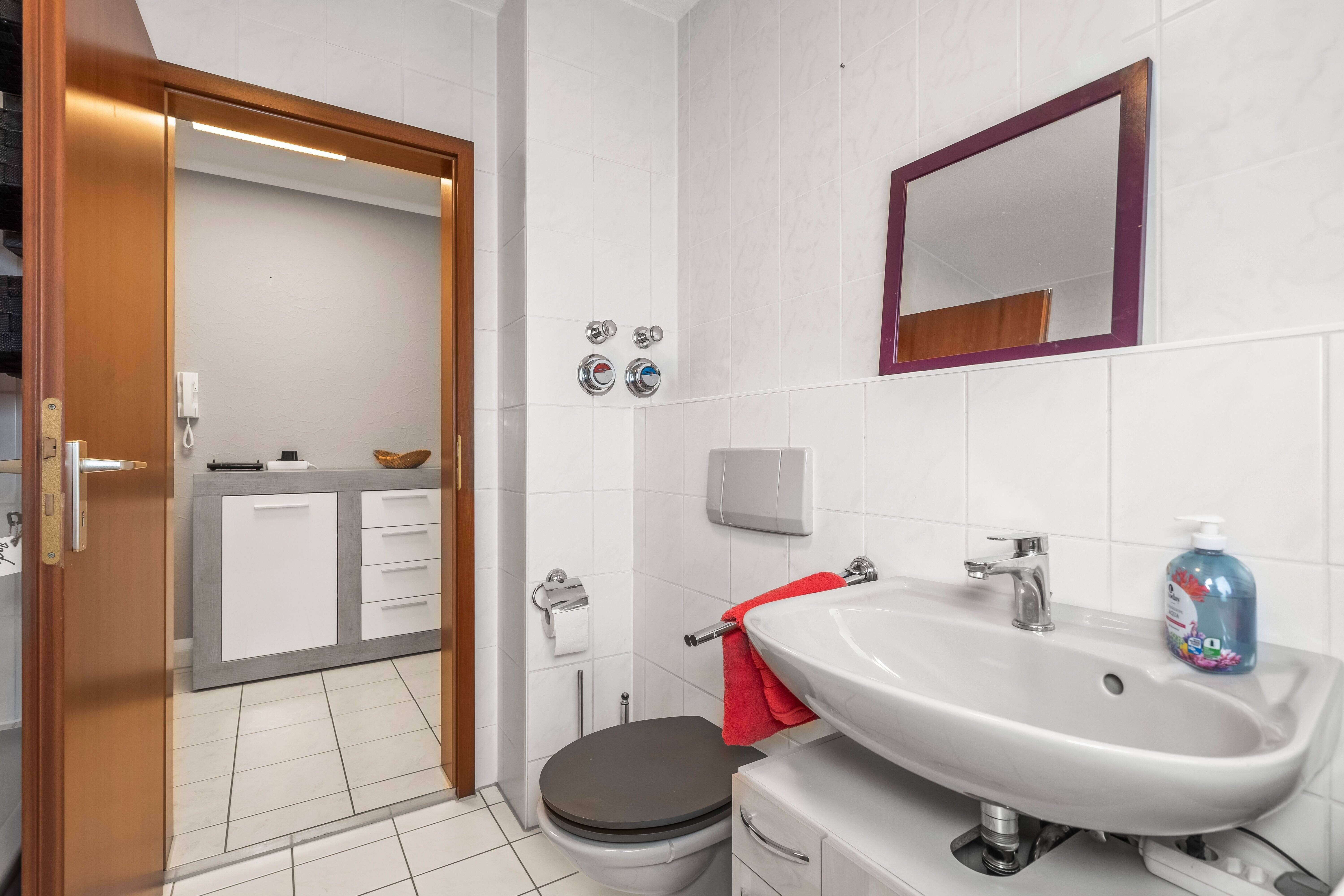 Property thumbnail 9