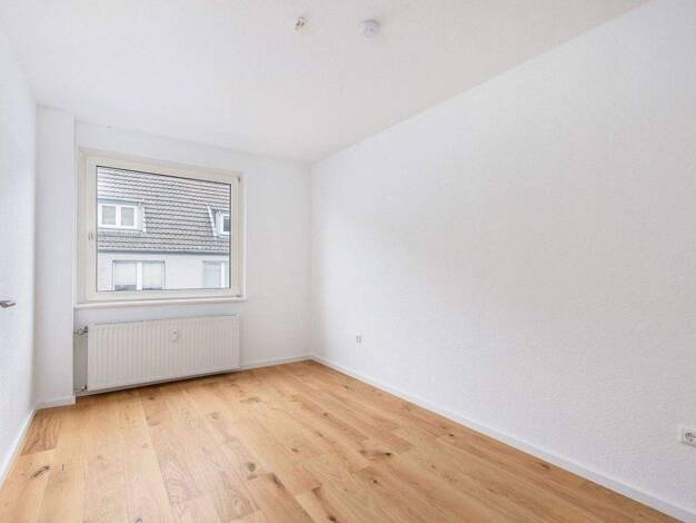 Wohnung zum Kauf provisionsfrei 239.000 € 2,5 Zimmer 54 m² 3. Geschoss Rath Düsseldorf 40472