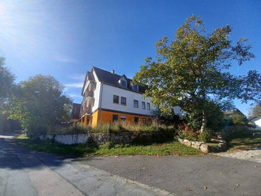 Einfamilienhaus zum Kauf 395.000 € 7 Zimmer 185 m² 7.000 m² Grundstück frei ab sofort Döswitz Schnaittenbach 92253