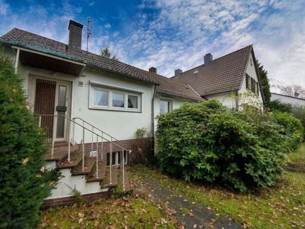 Einfamilienhaus zum Kauf 560.000 € 11 Zimmer 212 m² 1.198 m² Grundstück frei ab sofort Kassel 34131