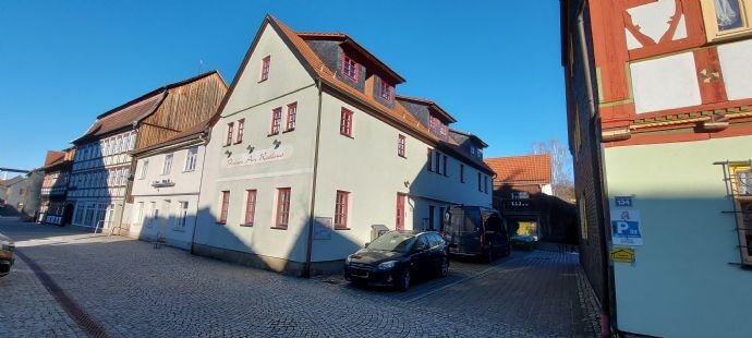 Mehrfamilienhaus zum Kauf 198.000 € 14 Zimmer 345 m²<br/>Wohnfläche 660 m²<br/>Grundstück Meininger Straße 136 Wahlbezirk 101 Suhl 98529