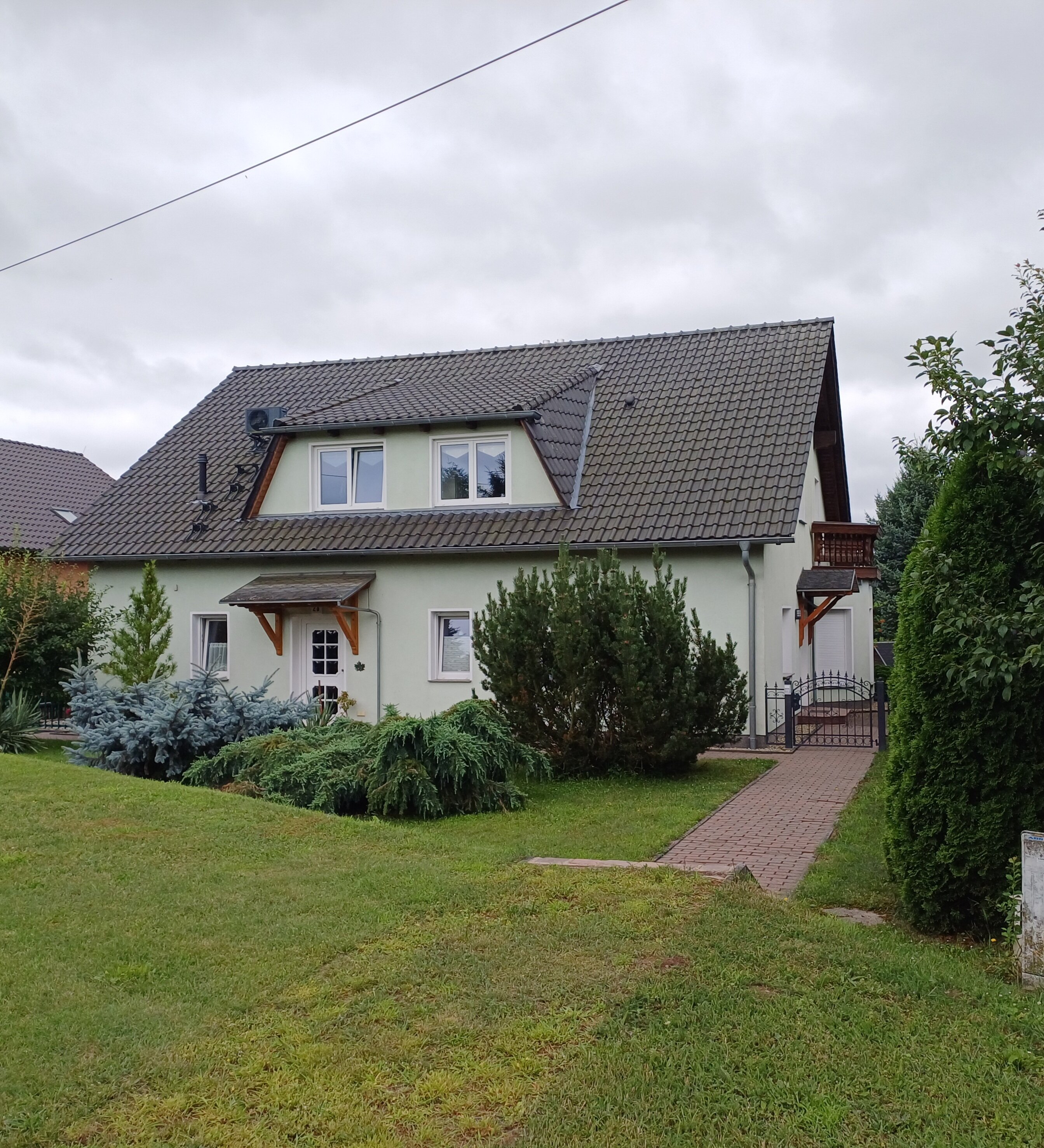 Mehrfamilienhaus zum Kauf provisionsfrei 485.000 € 6,5 Zimmer 220 m²<br/>Wohnfläche 3.371 m²<br/>Grundstück ab sofort<br/>Verfügbarkeit Neue Str. 2b Petersdorf Jacobsdorf 15236