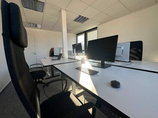 Bürofläche zur Miete provisionsfrei 1.390 € 33 m² Bürofläche Sulzbacher Straße Gärten b Wöhrd Nürnberg 90489