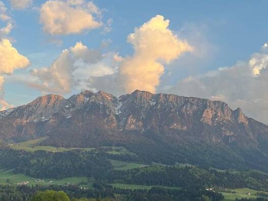 WG-Zimmer zur Miete 1.300 € 2 Zimmer 73 m² Geschoss 1/1 frei ab 10.06.2026 Oberaudorf 83080