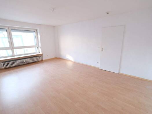 Wohnung zur Miete 690 € 3 Zimmer 72 m² 3. Geschoss frei ab 01.02.2026 Deggendorf 94469