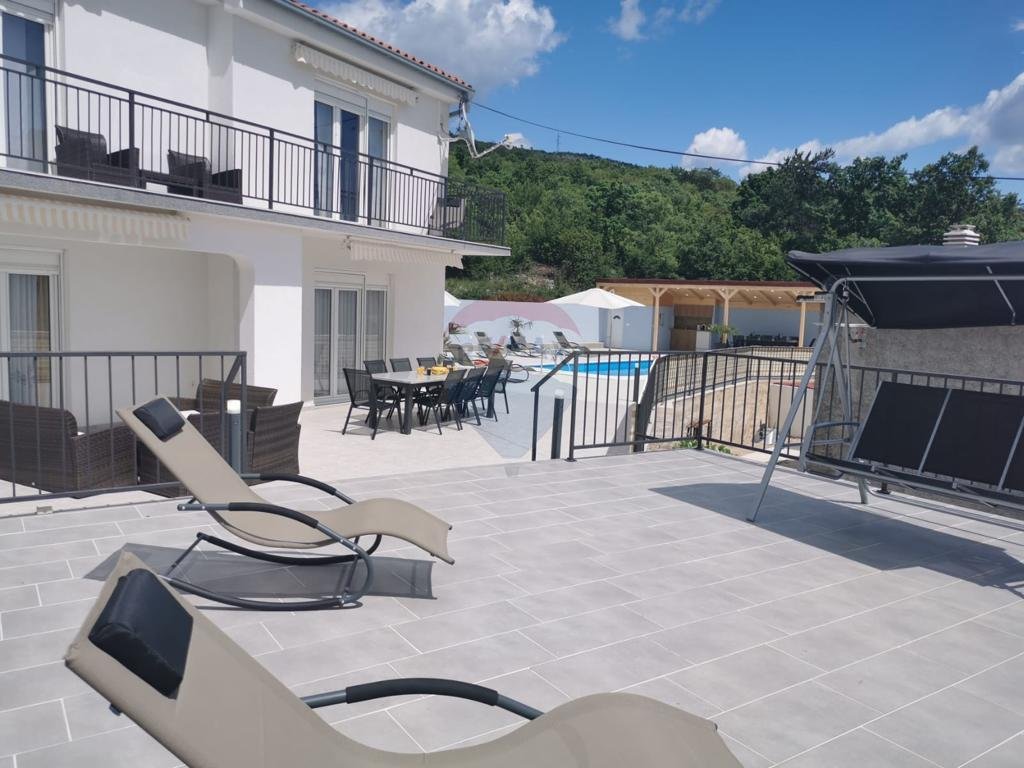 Einfamilienhaus zum Kauf 525.000 € 6 Zimmer 220 m²<br/>Wohnfläche Crikvenica 51260