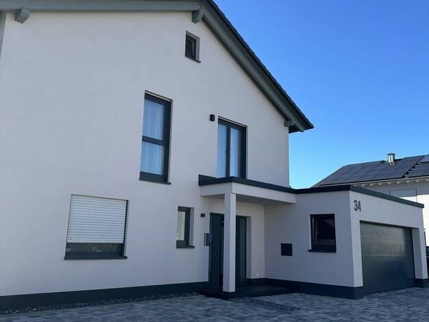 Einfamilienhaus zum Kauf provisionsfrei 835.000 € 6 Zimmer 179 m² 496 m² Grundstück Trossingen 78647