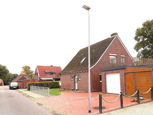 Einfamilienhaus zum Kauf 239.000 € 8 Zimmer 160 m² 1.085 m² Grundstück Ardorf Wittmund / Ardorf 26409