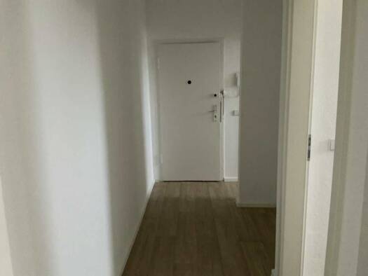 Wohnung zur Miete 423 € 4 Zimmer 67,5 m² 2. Geschoss frei ab 15.09.2025 Hans-Weigel-Str. 5 Engelsdorf Leipzig 04319