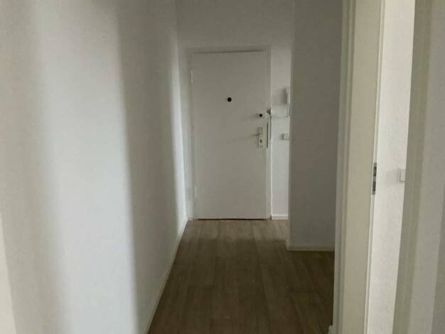 Wohnung zur Miete 423 € 4 Zimmer 67,5 m² 2. Geschoss frei ab 15.09.2025 Hans-Weigel-Str. 5 Engelsdorf Leipzig 04319