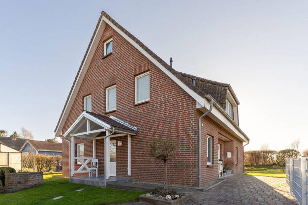 Einfamilienhaus zum Kauf provisionsfrei 545.000 € 6 Zimmer 161 m² 861 m² Grundstück Neukirchen Neukirchen 23779