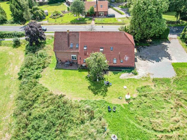 Mehrfamilienhaus zum Kauf 299.000 € 15 Zimmer 338,8 m² 2.614 m² Grundstück Wiesede Friedeburg 26446