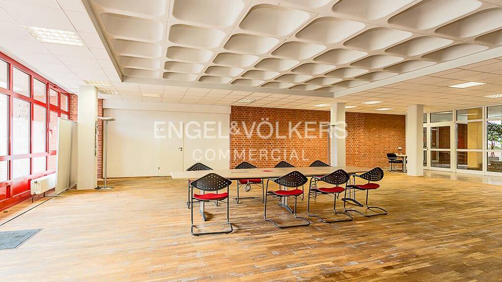 Büro zur Miete 12 € 244,2 m² Bürofläche teilbar ab 244,2 m² Schönefeld 12529