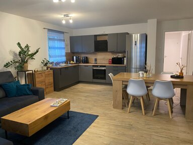 Wohnung zur Miete 1.050 € 4 Zimmer 102,6 m² 2. Geschoss frei ab 01.03.2025 Reichenberger str Kerngebiet Waldkraiburg 84478