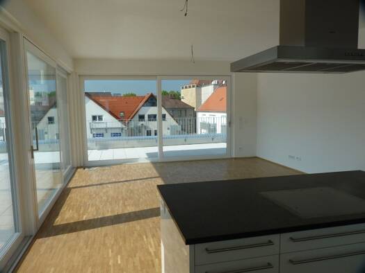 Penthouse zur Miete 2.300 € 4 Zimmer 122 m² Geschoss 2/3 frei ab 01.04.2026 Innenstadt Erlangen 91052