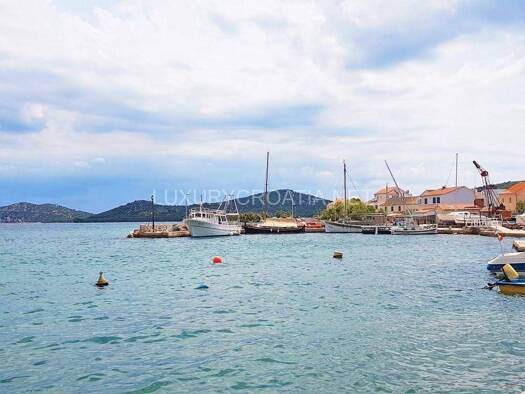 Haus zum Kauf 530.000 € 8 Zimmer 280 m² Marka Marova Tisno