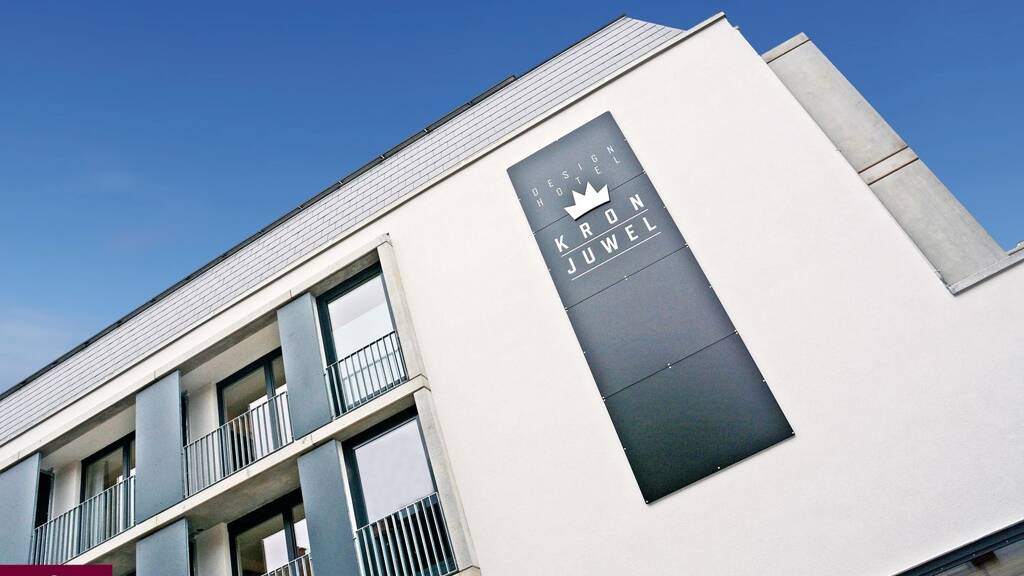 Sonstiges zum Kauf als Kapitalanlage geeignet 10.930.000 € 31 Zimmer 2.667,3 m² 1.564 m² Grundstück Waldkirch 79183