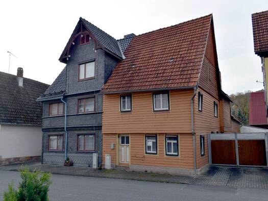 Doppelhaushälfte zum Kauf 80.000 € 5 Zimmer 125 m² 407 m² Grundstück Schwarza 98547