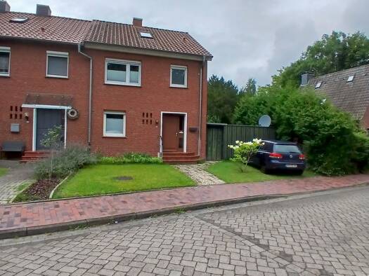 Haus zum Kauf 245.000 € 5 Zimmer 78,5 m² 443 m² Grundstück frei ab sofort Gräfin Theda Straße 18 Leer 26789