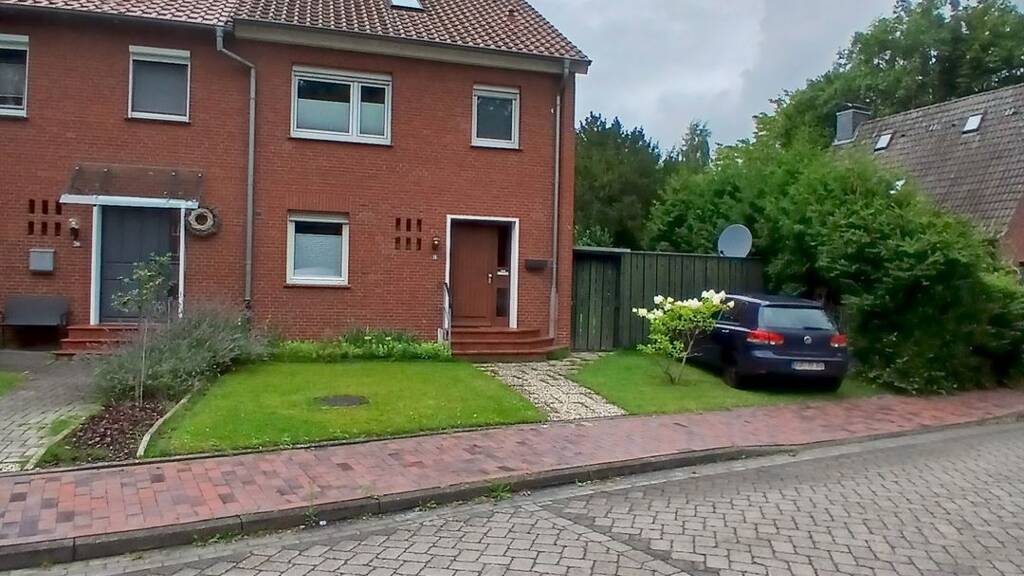 Haus zum Kauf 245.000 € 5 Zimmer 78,5 m² 443 m² Grundstück frei ab sofort Gräfin Theda Straße 18 Leer 26789