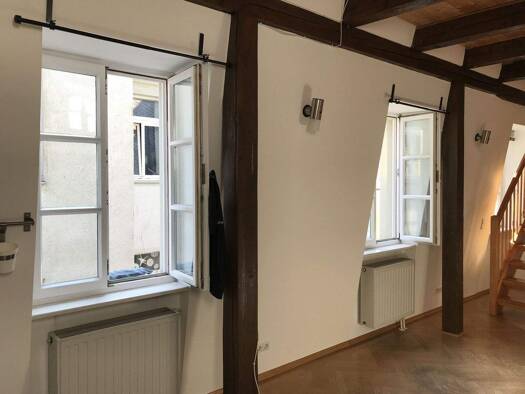 Maisonette zur Miete 550 € 1,5 Zimmer 42 m² frei ab 01.07.2026 Innenstadt Regensburg 93047