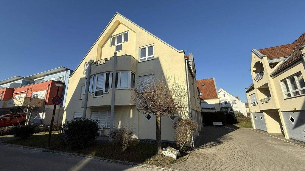 Maisonette zur Miete 1.100 € 3,5 Zimmer 80,9 m² 2. Geschoss Friedrichshafen 88046