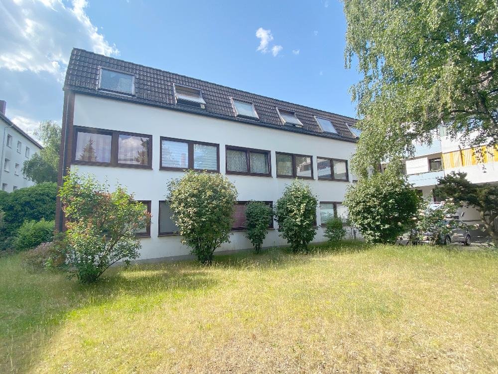 Mehrfamilienhaus zum Kauf 499.000 € 9 Zimmer 170 m²<br/>Wohnfläche 2.465 m²<br/>Grundstück ab sofort<br/>Verfügbarkeit Neustadt Bremen 28199