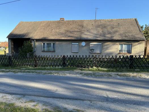 Bauernhaus zum Kauf 48.000 € 3 Zimmer 80 m² 1.177 m² Grundstück frei ab sofort Kleinbahren Sonnewalde 03249