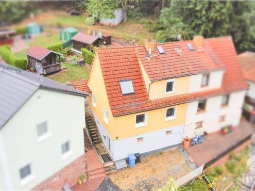 Doppelhaushälfte zum Kauf 175.000 € 4 Zimmer 85 m² 427 m² Grundstück Zell Bad König - Zell 64732