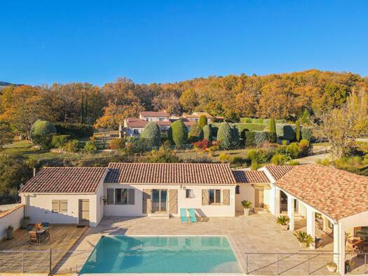Einfamilienhaus zum Kauf 749.000 € 150 m² 4.300 m² Grundstück Fayence 83440