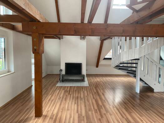 Maisonette zur Miete 1.290 € 4,5 Zimmer 140 m² Geschoss 3/3 frei ab 01.10.2026 Böblingen Böblingen 71032
