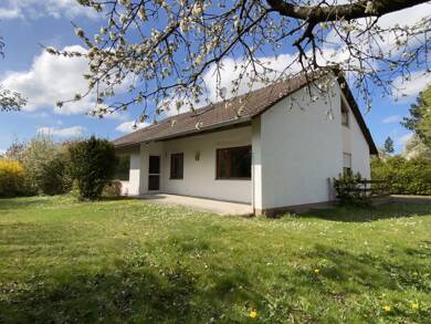 Einfamilienhaus zum Kauf 335.000 € 6 Zimmer 155 m² 906 m² Grundstück Neusitz Neusitz 91616