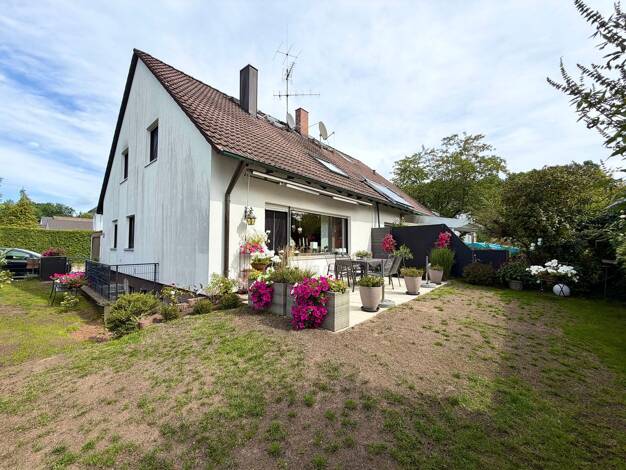 Doppelhaushälfte zum Kauf 420.000 € 4 Zimmer 109 m² 273 m² Grundstück frei ab 01.02.2027 Dormitz 91077