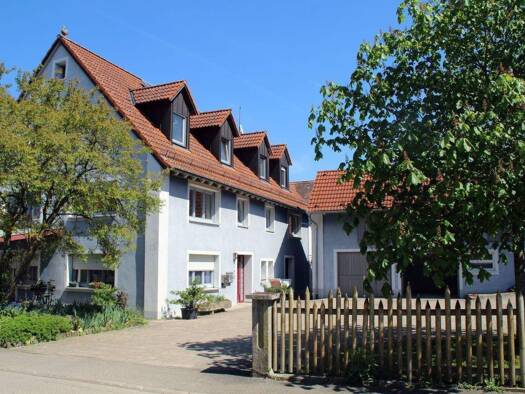 Wohnung zur Miete 600 € 3 Zimmer 85,6 m² 2. Geschoss frei ab sofort Lehrberg 91611