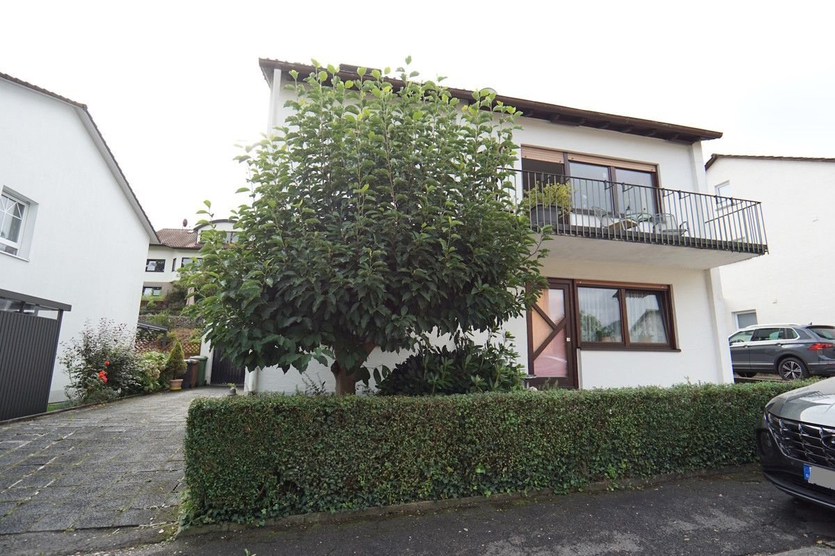 Mehrfamilienhaus zum Kauf 395.000 € 7 Zimmer 180,5 m²<br/>Wohnfläche 453 m²<br/>Grundstück Hirschhorn Hirschhorn 69434