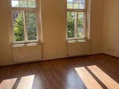 Wohnung zur Miete 293 € 2 Zimmer 58,5 m² 1. Geschoss frei ab sofort Waldheim Waldheim 04736