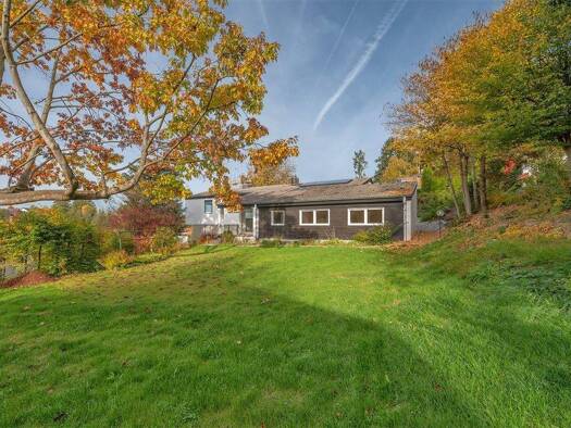 Einfamilienhaus zur Miete 1.200 € 6 Zimmer 148 m² 1.173 m² Grundstück frei ab sofort Innstadt Passau 94032