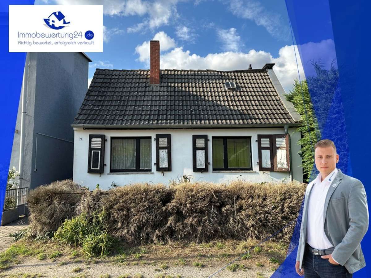 Einfamilienhaus zum Kauf 19.000 € 4 Zimmer 77,1 m²<br/>Wohnfläche 320 m²<br/>Grundstück ab sofort<br/>Verfügbarkeit Calbe Calbe 39240