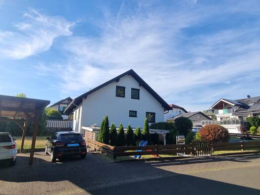 Wohnung zum Kauf 177.000 € 2 Zimmer 73 m² 2. Geschoss frei ab sofort Leun 35638