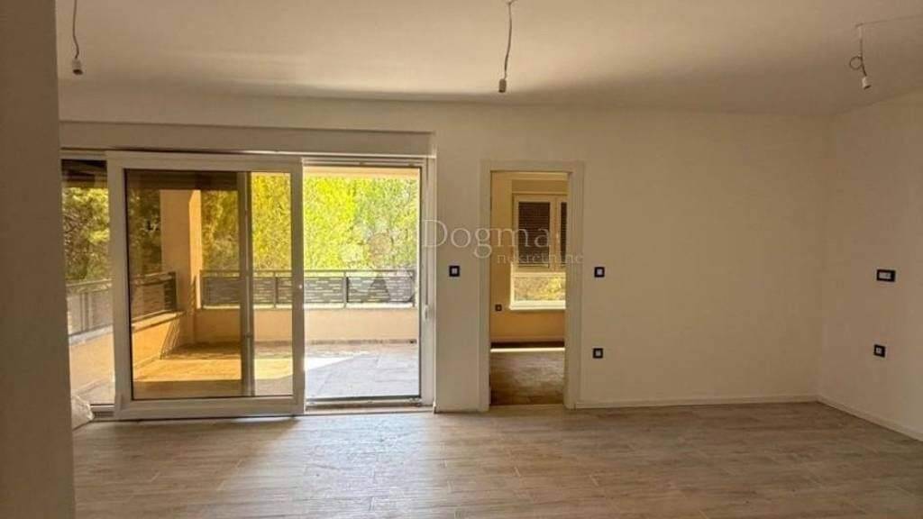 Wohnung zum Kauf 190.000 € 3 Zimmer 58 m² 2. Geschoss Vir