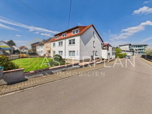 Einfamilienhaus zum Kauf 359.000 € 11 Zimmer 286,4 m² 931 m² Grundstück Schwalbach Schwalbach 66773