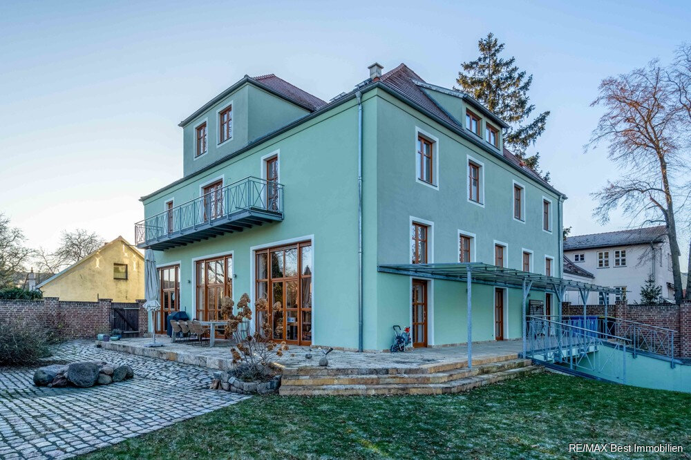 Einfamilienhaus zur Miete 7.500 € 14 Zimmer 501,6 m²<br/>Wohnfläche 796 m²<br/>Grundstück ab sofort<br/>Verfügbarkeit Teltow Teltow 14513