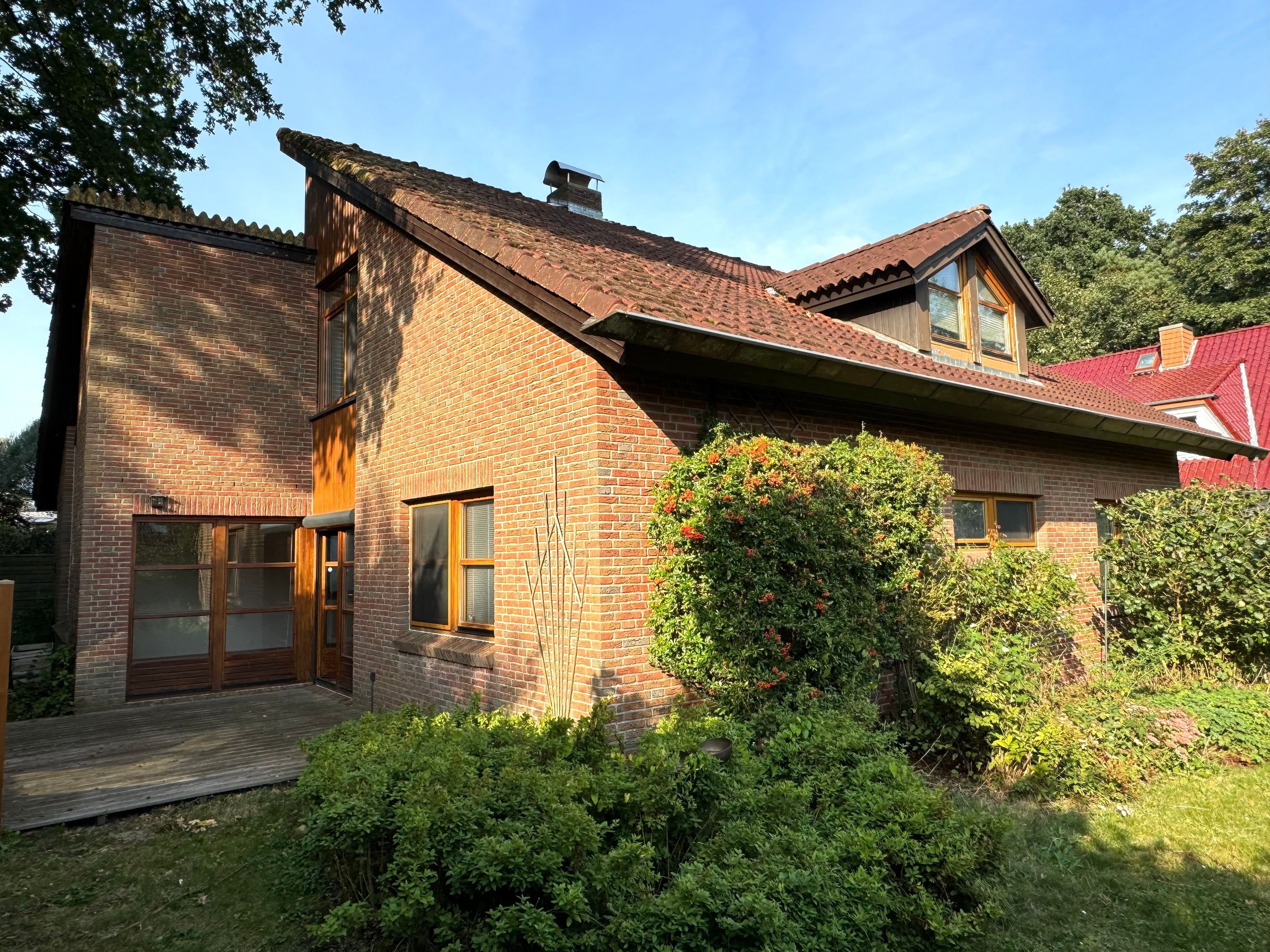 Einfamilienhaus zum Kauf 335.000 € 5 Zimmer 182,3 m²<br/>Wohnfläche 647 m²<br/>Grundstück ab sofort<br/>Verfügbarkeit Basbeck Hemmoor 21745